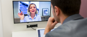Θεραπεία μέσω Skype
